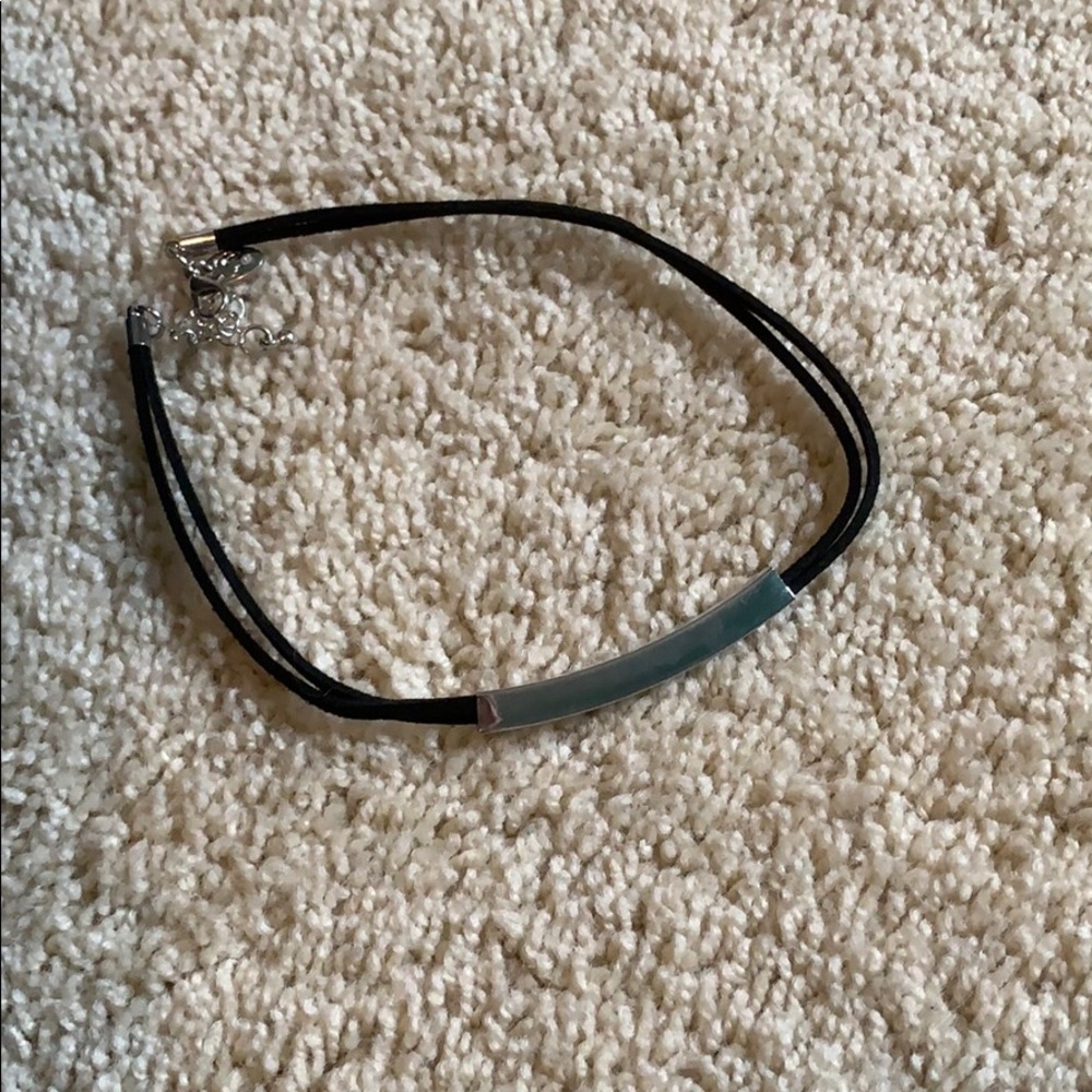 Chocker - Picture 2 of 2